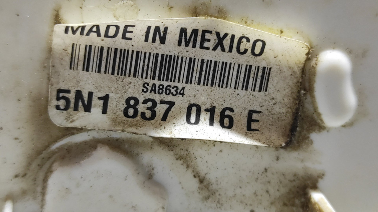DIJELOVI BRAVA VRATA VW AMAROK > 11-16 5N1837016E