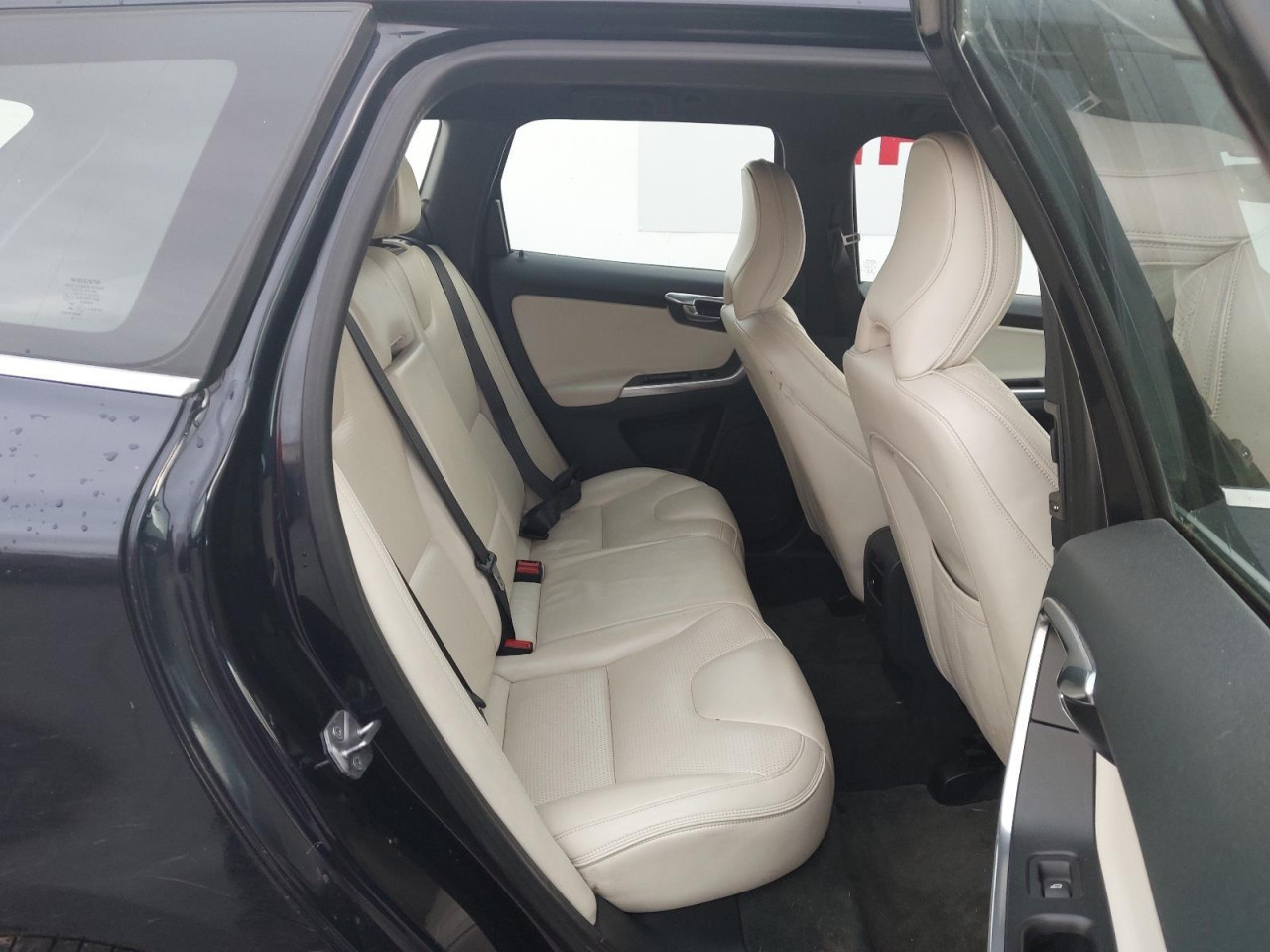 VOLVO XC60 D5 4x4 2.4 DIZEL 2016 MJENJAC MOTOR D5244T21 DIJELOVI