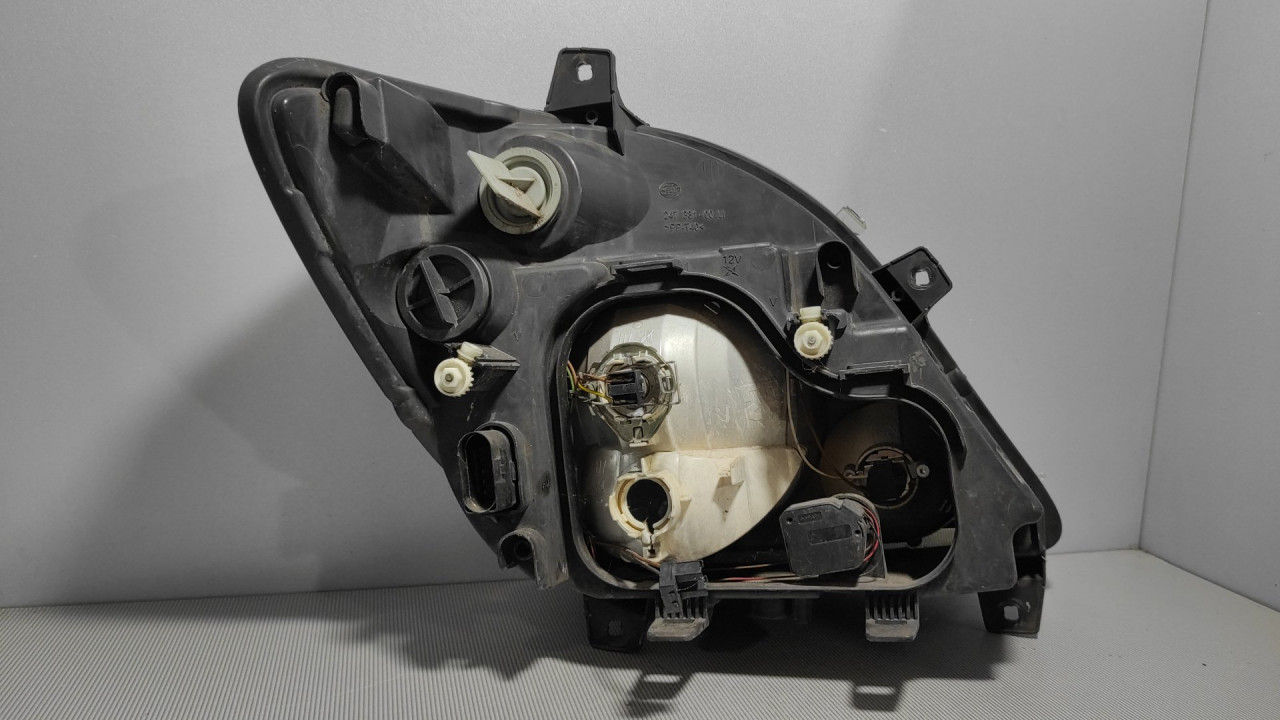 DIJELOVI FAR MERCEDES SPRINTER > 06-13 24738100LI