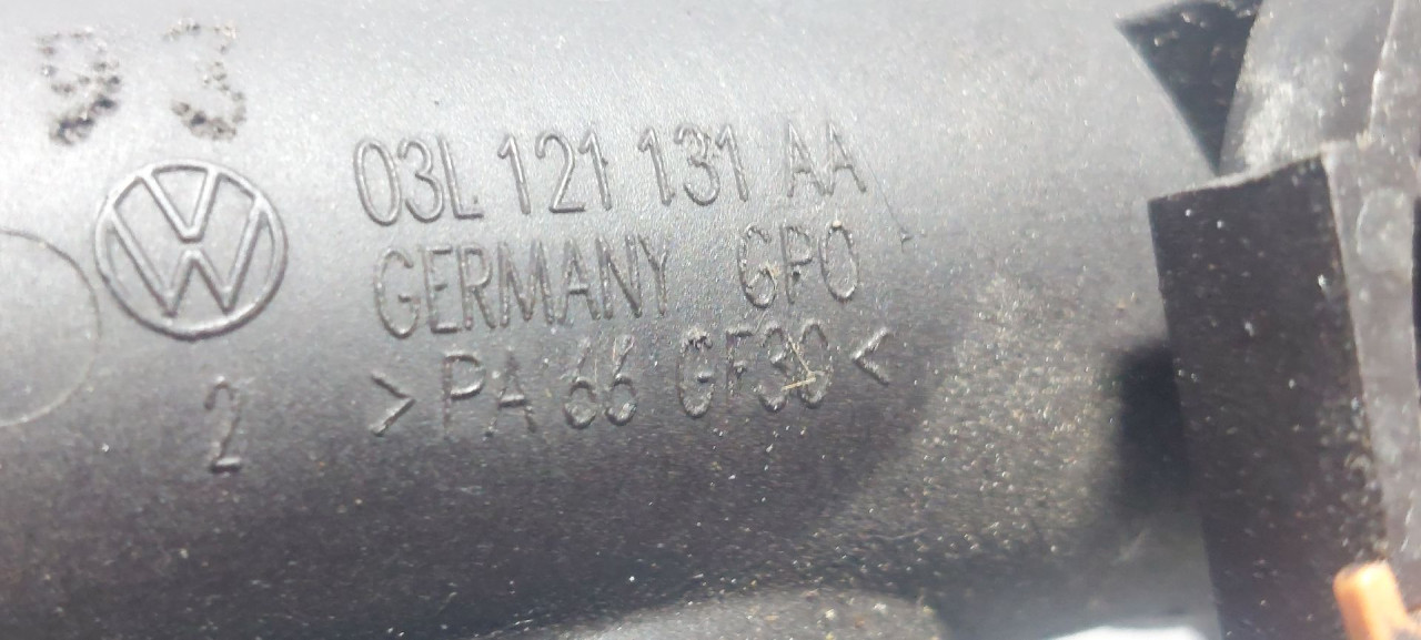KUCISTE TERMOSTATA VW PASSAT B7 > 10-14 03L121131AA