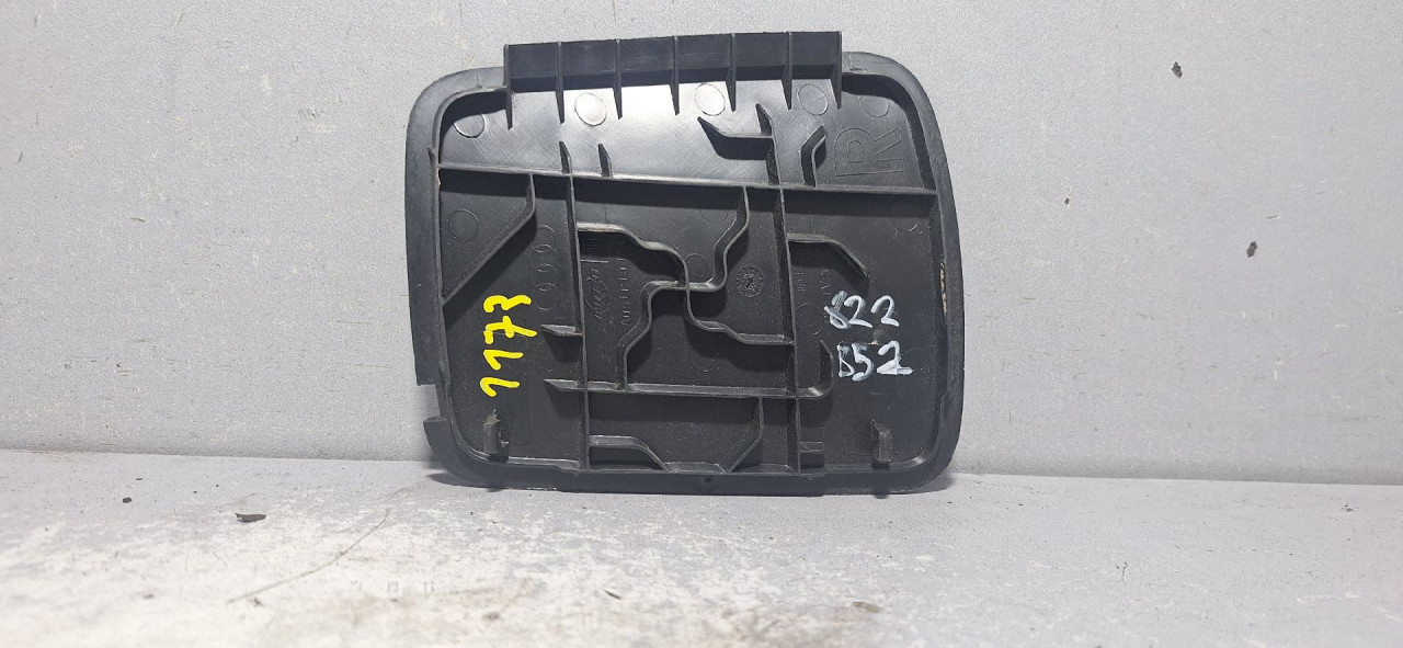 DIJELOVI PLASTIKA AUDI Q7 (4L) > 09-15