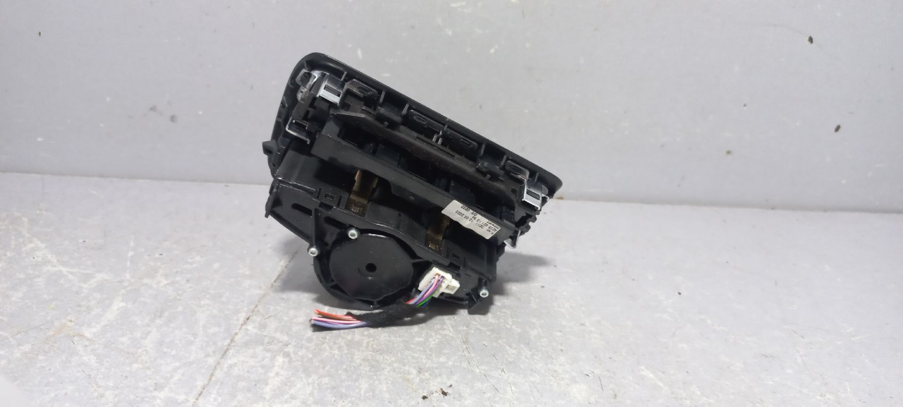PREKIDACI SVJETLA MERCEDES C KLASA (W205/S205) > 18-21