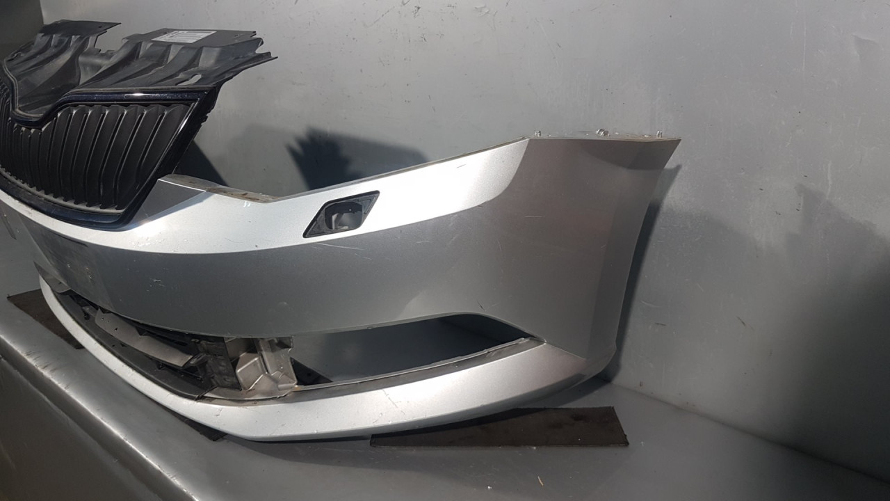 DIJELOVI BRANIK SKODA FABIA > 14- 6V0807221