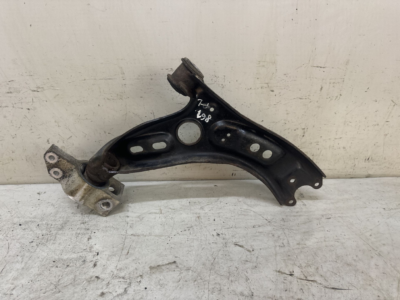 DIJELOVI LAFETA VW PASSAT B7 > 10-14 5N0407151