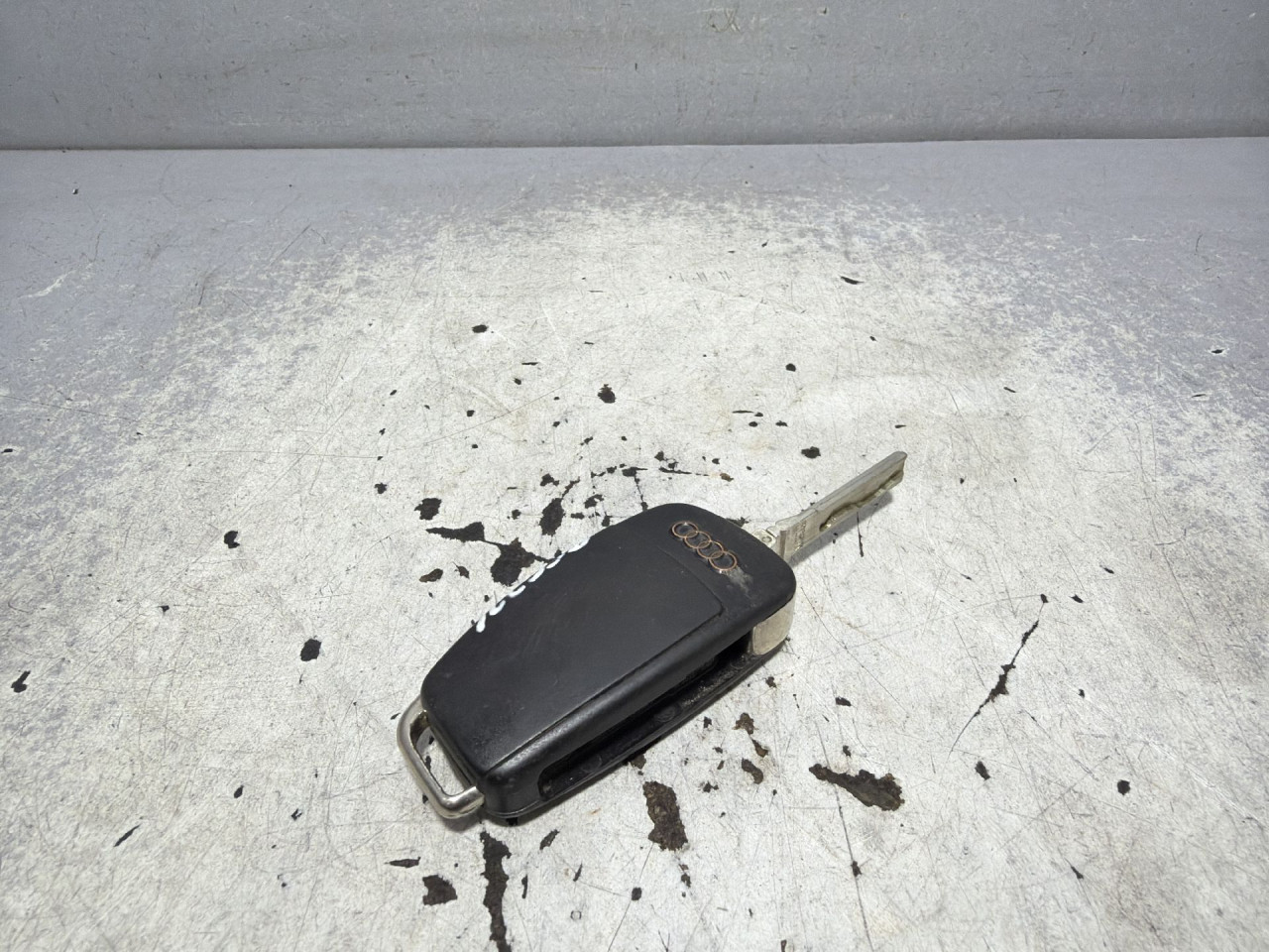 DIJELOVI KLJUC AUDI A3 (8V1/8VA) > 12-16