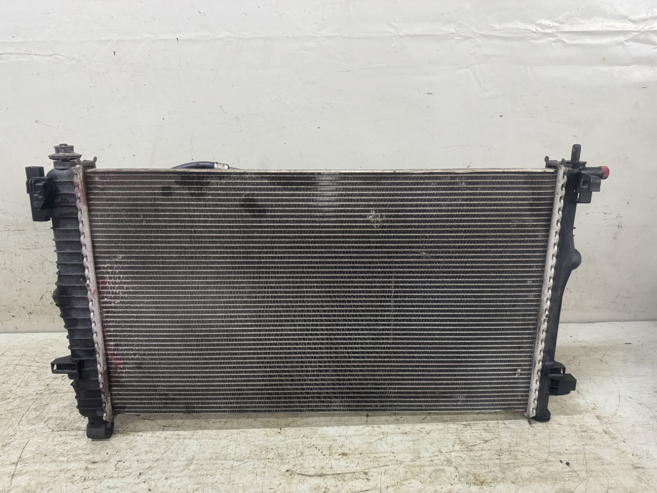 DIJELOVI HLADNJAK VODE OPEL INSIGNIA > 09-13 2.0 13241724
