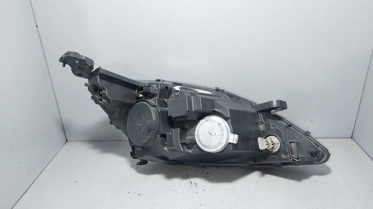 DIJELOVI FAR OSTECEN PEUGEOT 308 > 13-17 9677523080