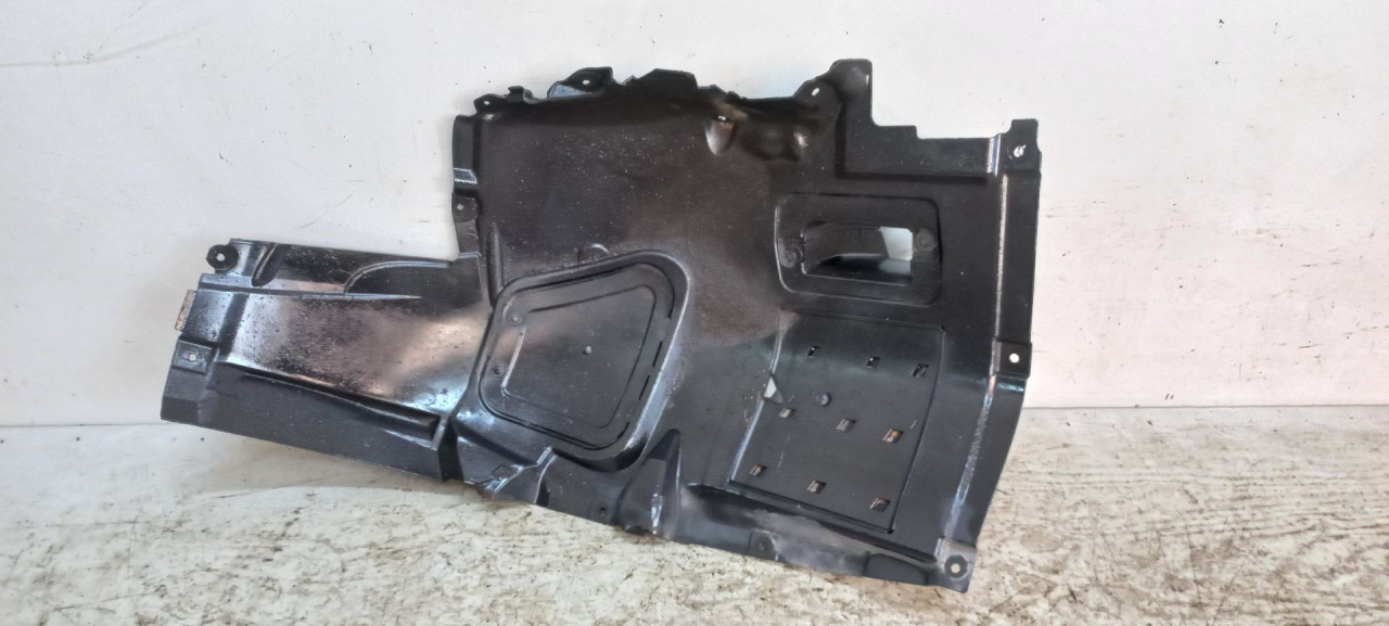 UNUTRASNJI BLATOBRAN BMW SERIJA 5 (F10/F11) > 13-16 718