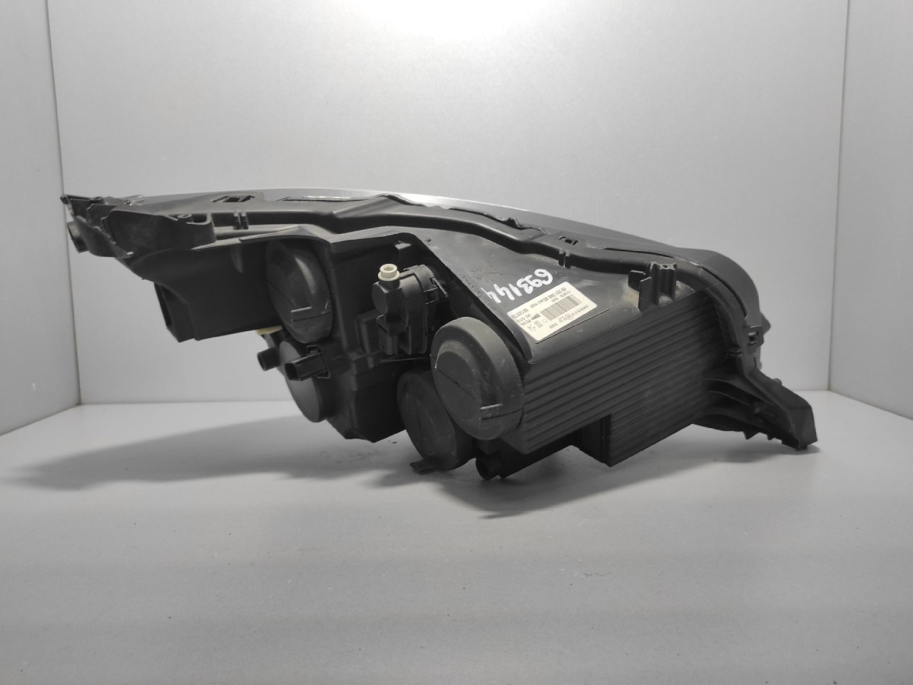 DIJELOVI FAR PEUGEOT 208 > 19- 9823194080