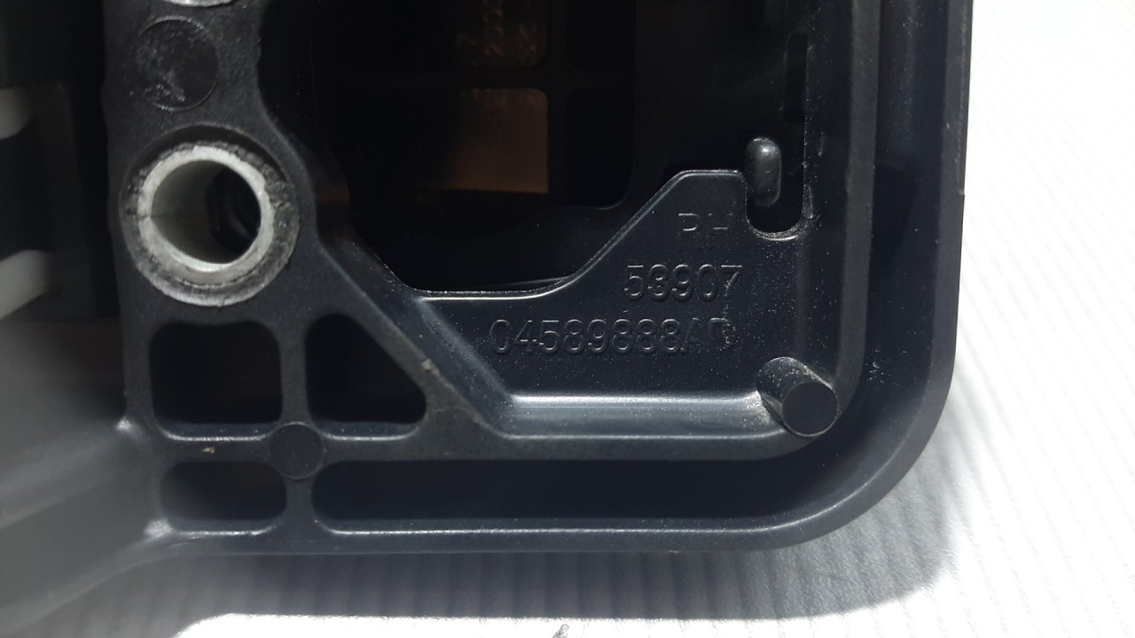 RUCKA VRATA JEEP GRAND CHEROKEE > 11-13 04589888AD