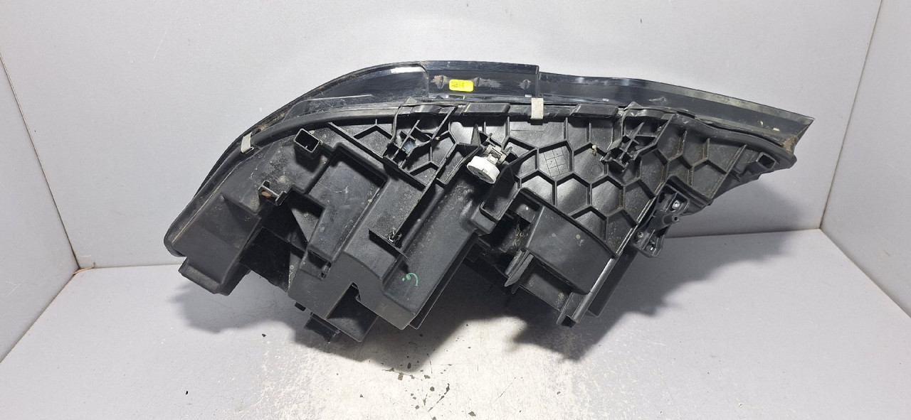 DIJELOVI FAR BMW SERIJA 3 (G20) > 18-22