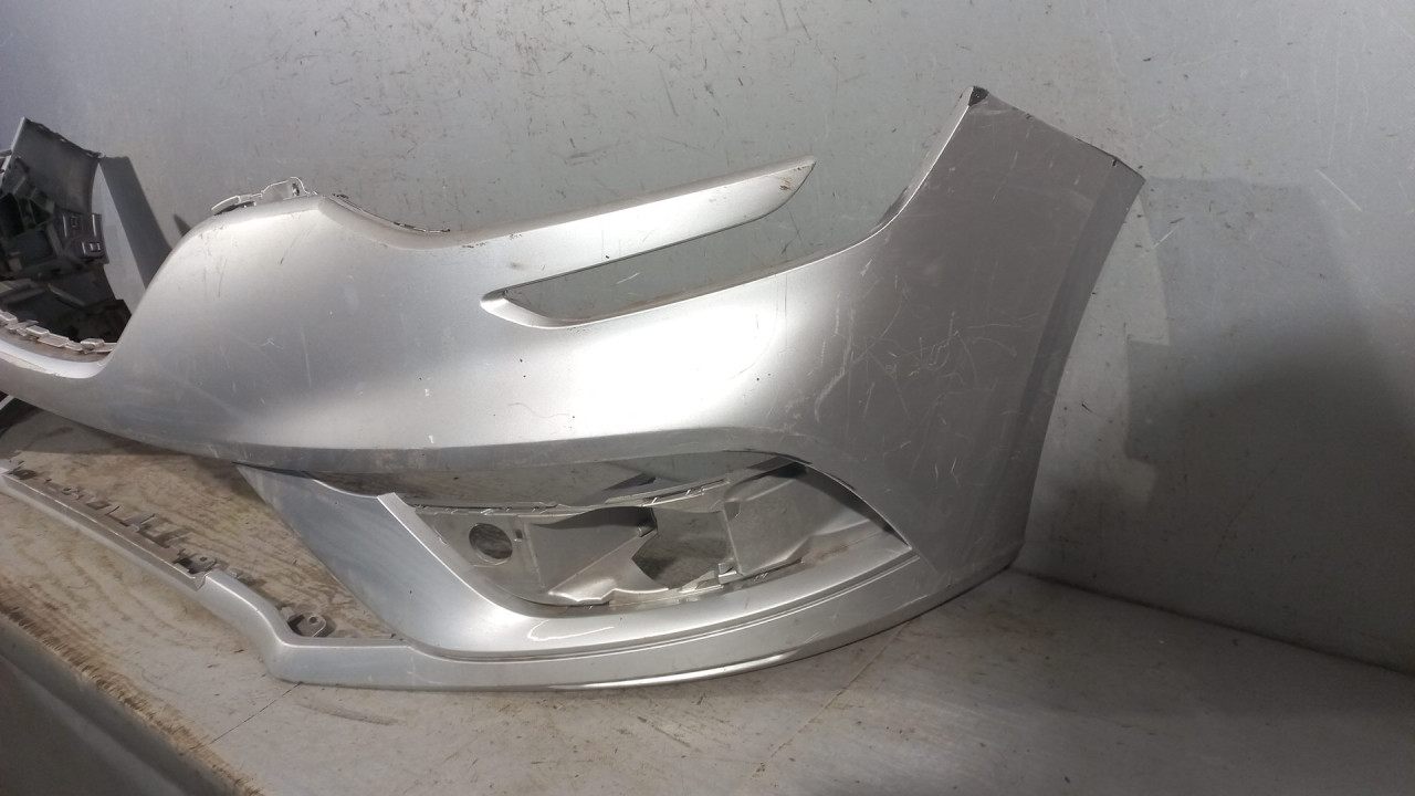 DIJELOVI BRANIK RENAULT MEGANE > 16-20 620225094R