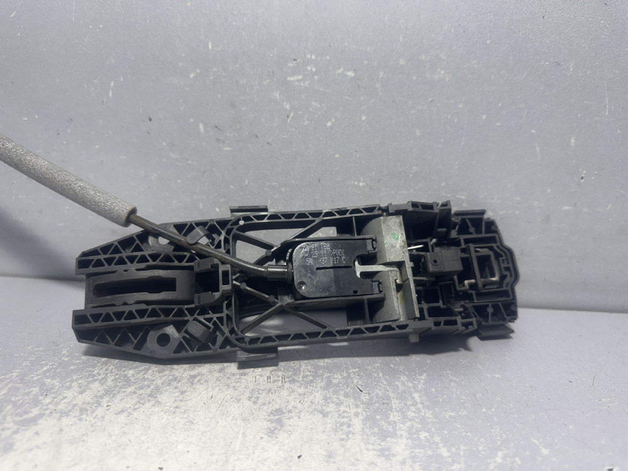 DIJELOVI RUCKA VRATA VW GOLF 6 > 08-12 5N0839885H