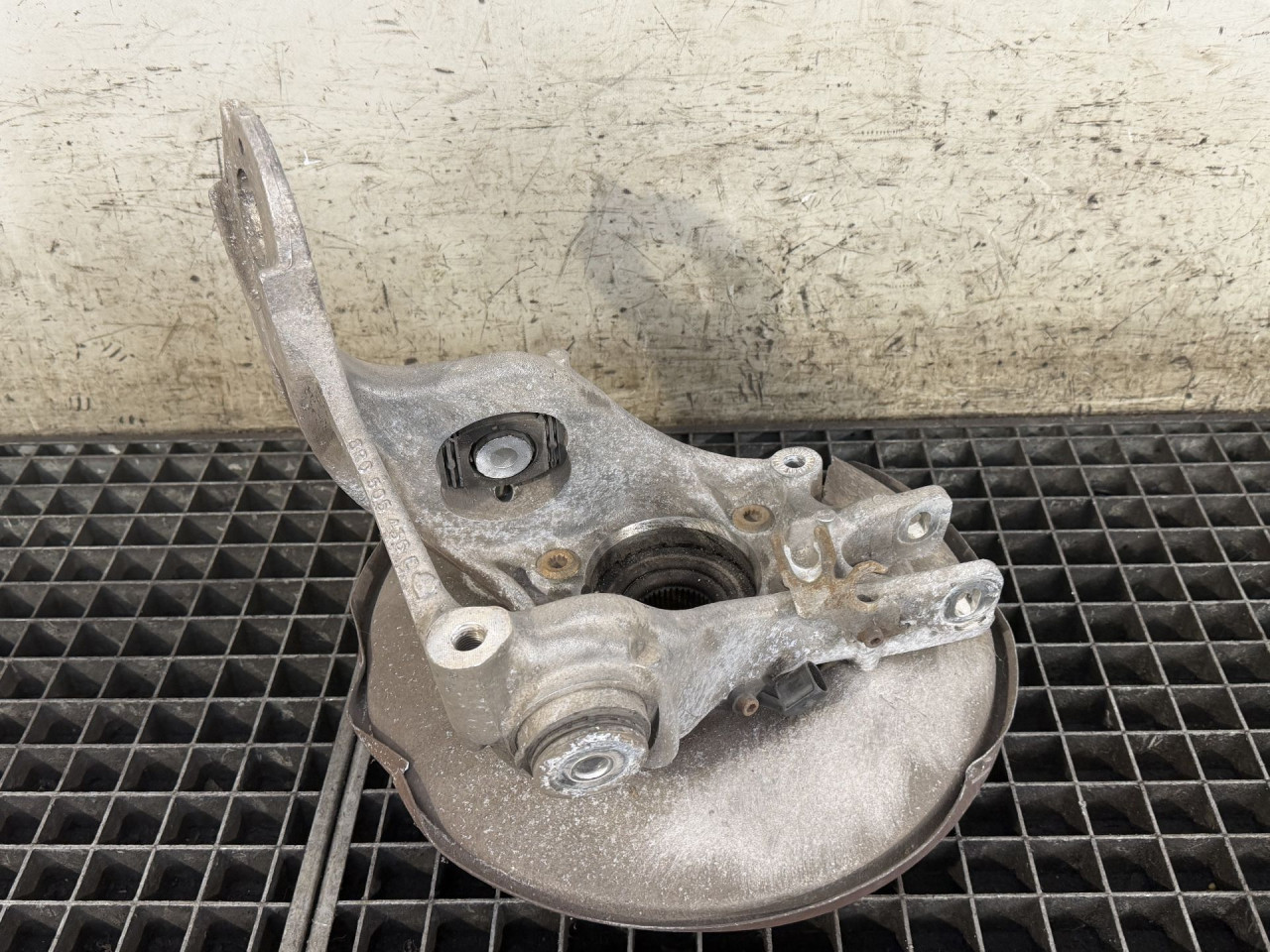 DIJELOVI GLAVCINA AUDI Q5 > 12-16 2.0 8R0505436C
