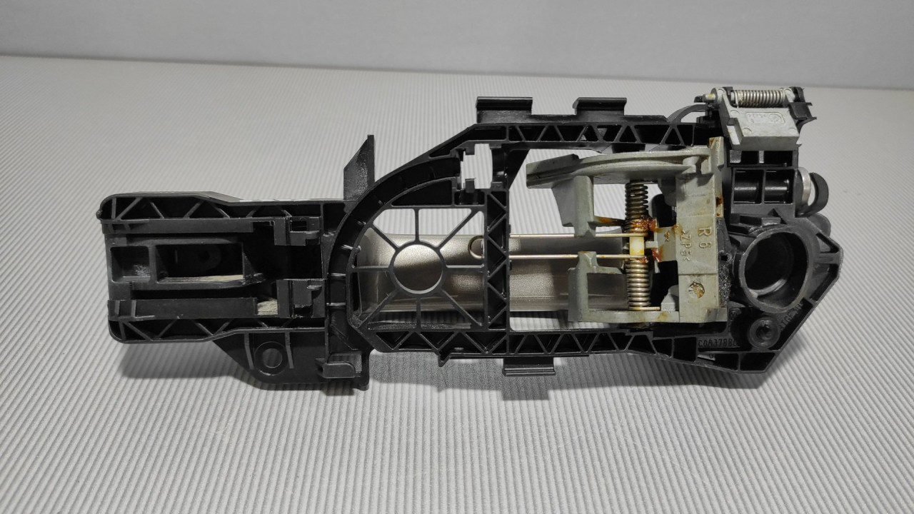 RUCKA VRATA VW PASSAT B7 > 10-14 3C0837886J