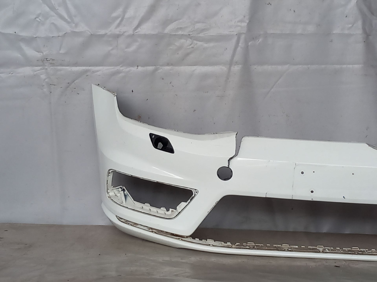 DIJELOVI BRANIK VW GOLF 7 > 12-16 5G0807221AL
