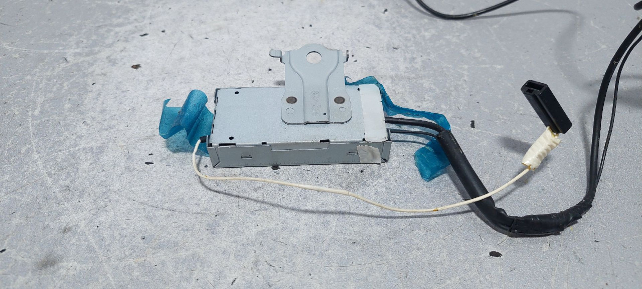 DIJELOVI ANTENA TOYOTA AVENSIS > 09-11 8630005200