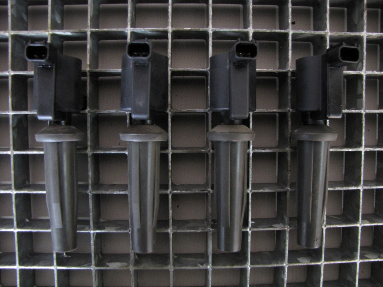 DIJELOVI BOMBINA FORD FOCUS > 07-11 4M5G-12A366-BC