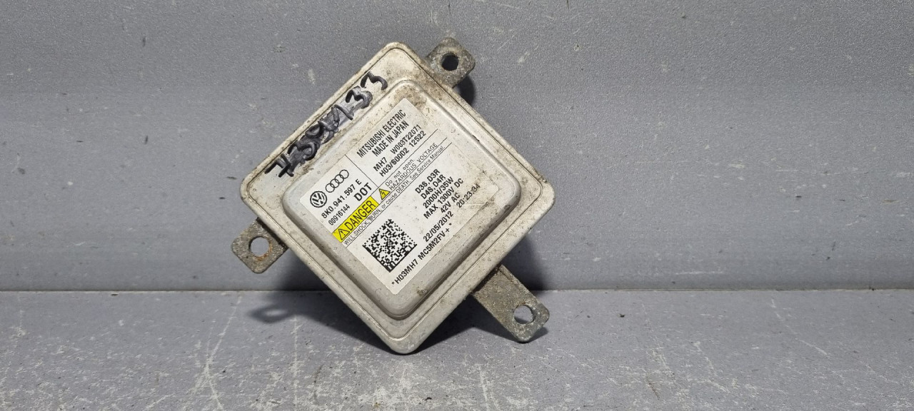 DIJELOVI BALAST FARA AUDI Q3 > 11-15 8K0941597E