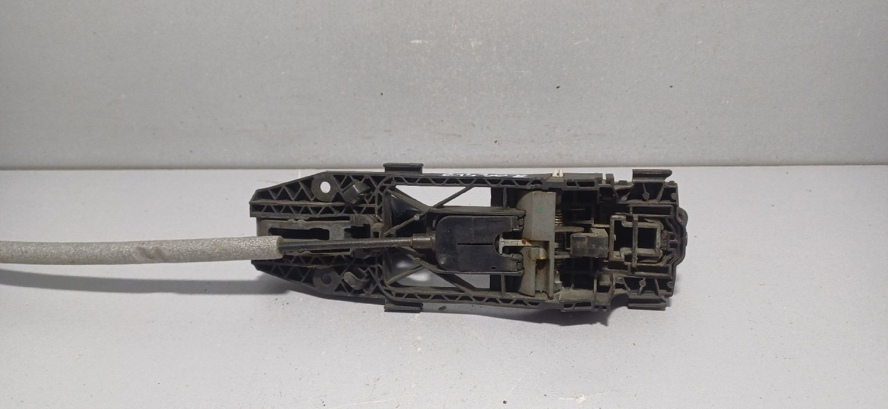 DIJELOVI RUCKA VRATA VW GOLF 7 > 12-16 5N0839885H