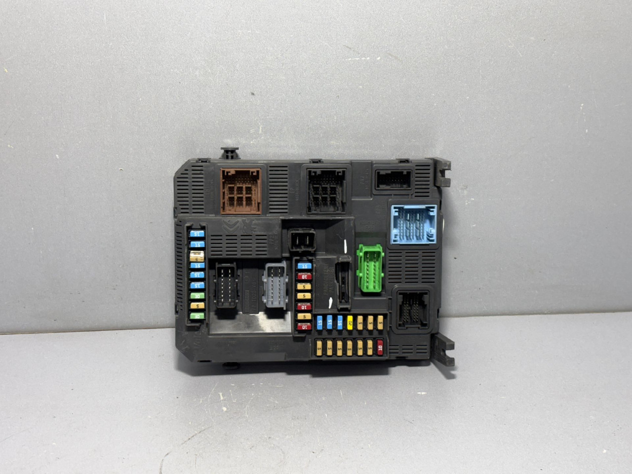 DIJELOVI ELEKTRONIKA MODUL PEUGEOT 208 > 15-19 9819850080