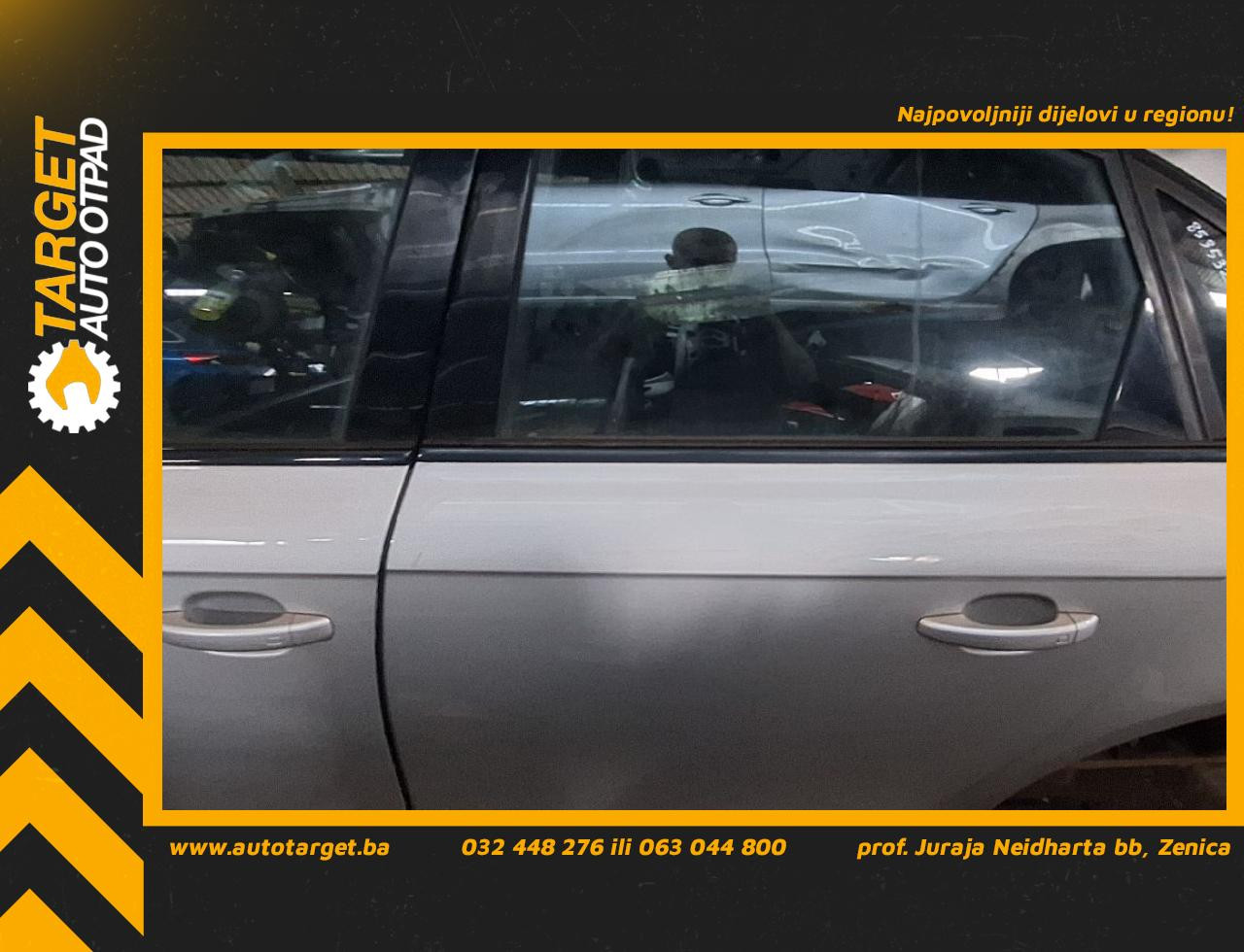 DIJELOVI VRATA AUDI A4 (B8) > 12-15