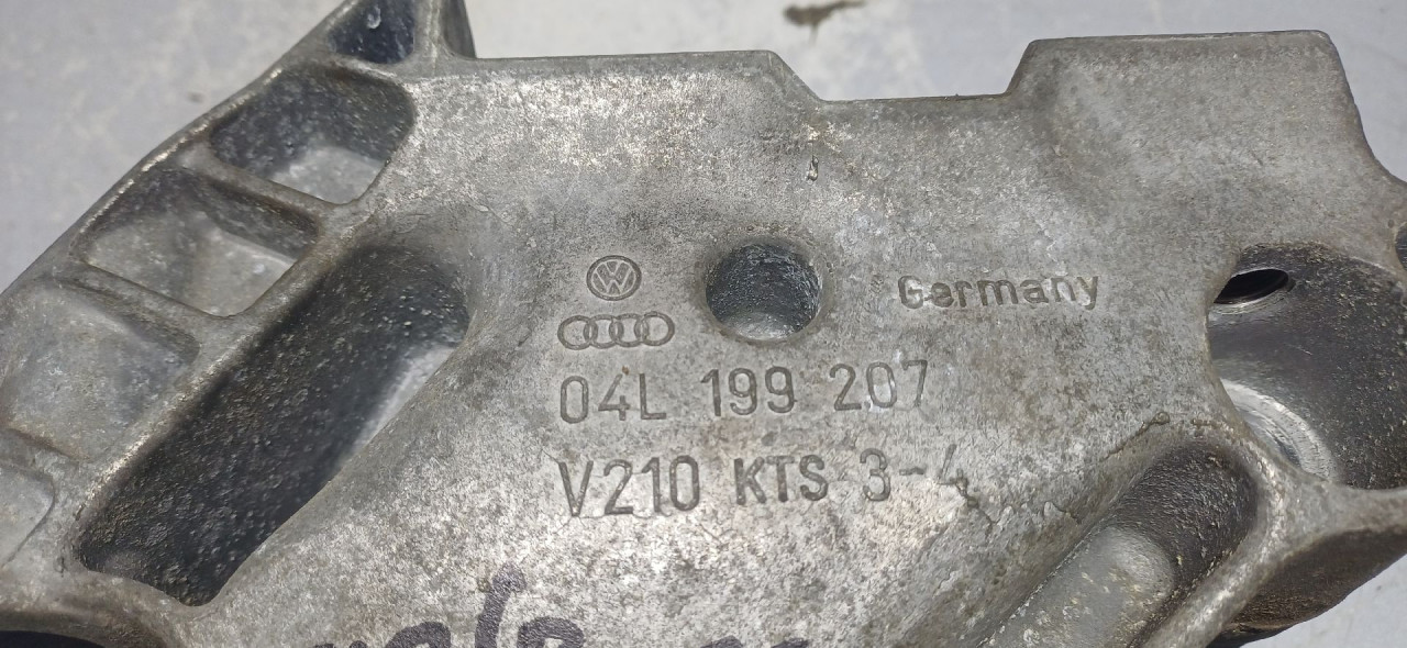 DIJELOVI NOSAC MOTORA VW GOLF 7 SW > 13- 04L199207