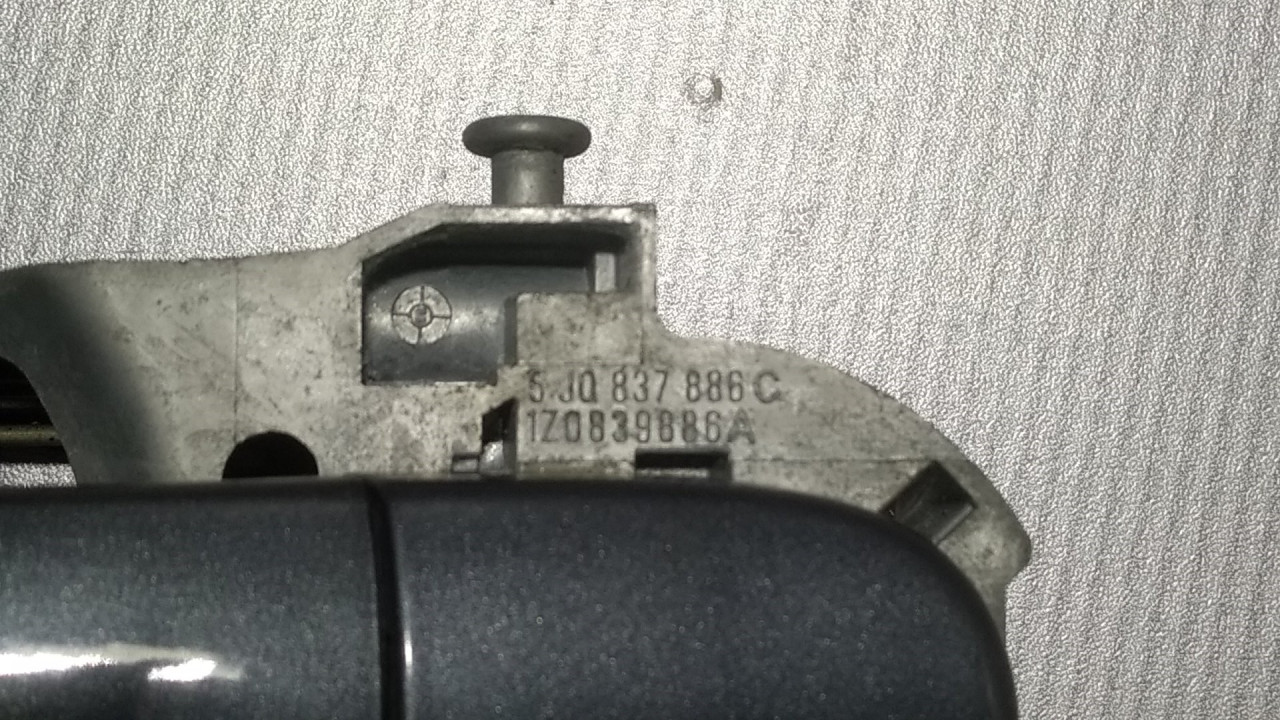 RUCKA VRATA SKODA OCTAVIA > 04-08 1Z0839886A
