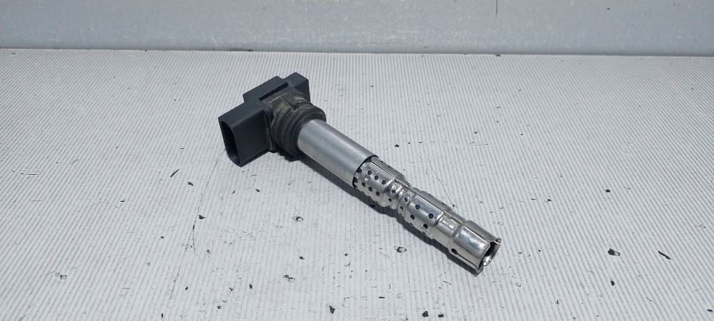 DIJELOVI BOMBINA AUDI A8 (4E) > 02-10 07C905115J