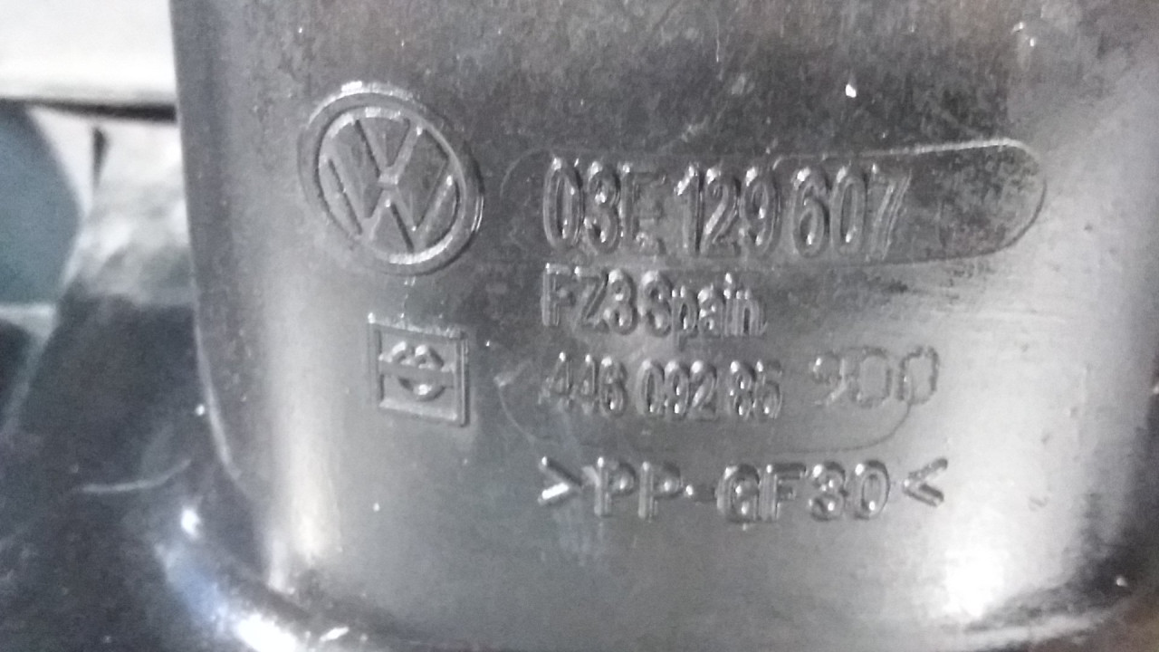 KUCISTE FILTERA ZRAKA VW POLO > 01-05 03E129607