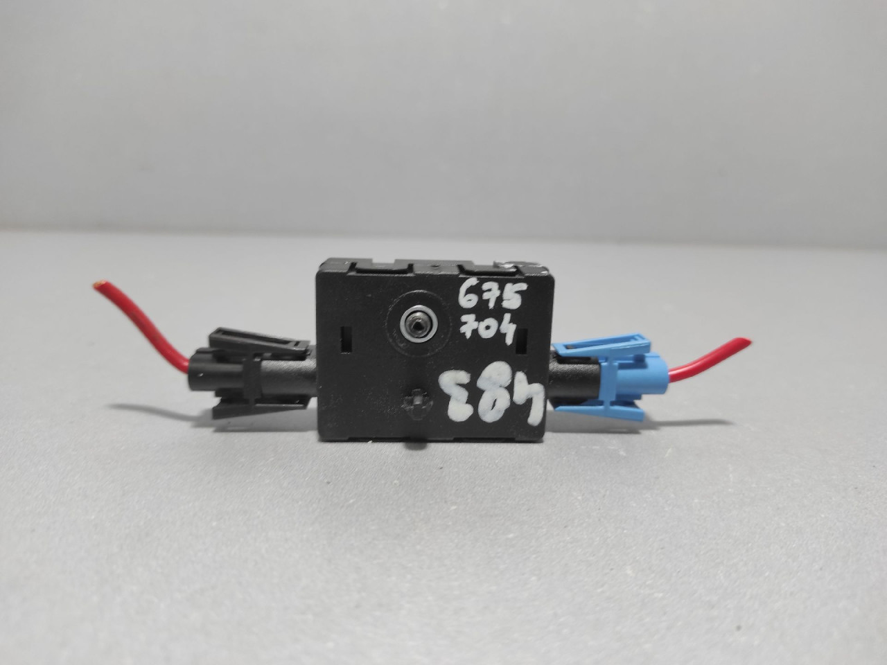ANTENA BMW SERIJA 1 (F20/F21) > 11-15 9181453