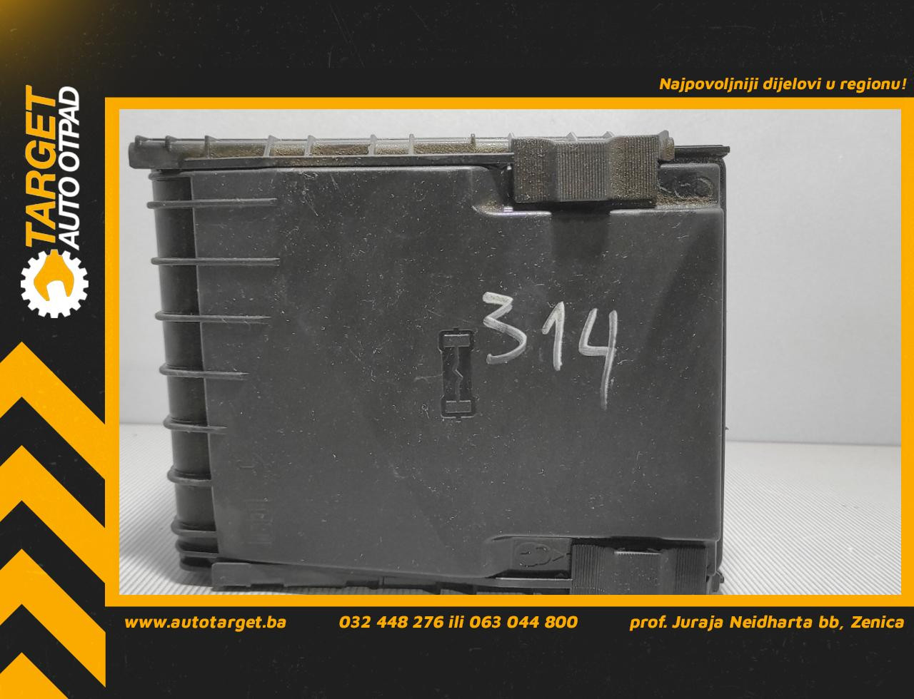 DIJELOVI PLASTIKA VW CADDY > 10-15 1K0937132F