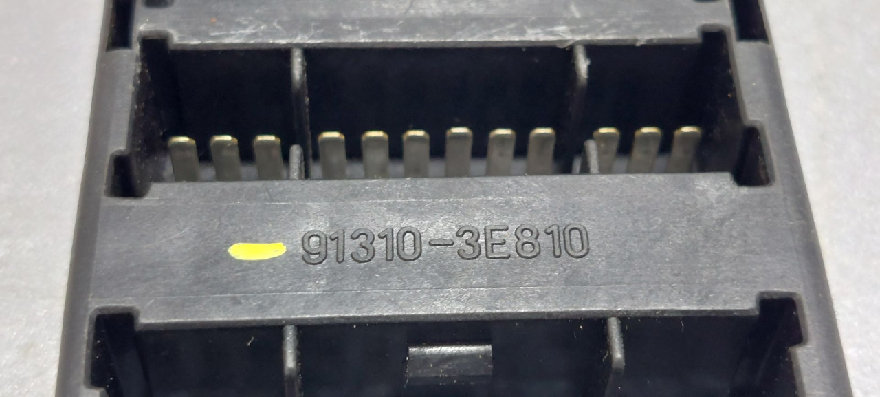 DIJELOVI ELEKTRONIKA MODUL KIA SORENTO > 02-06 2.4 913103E810