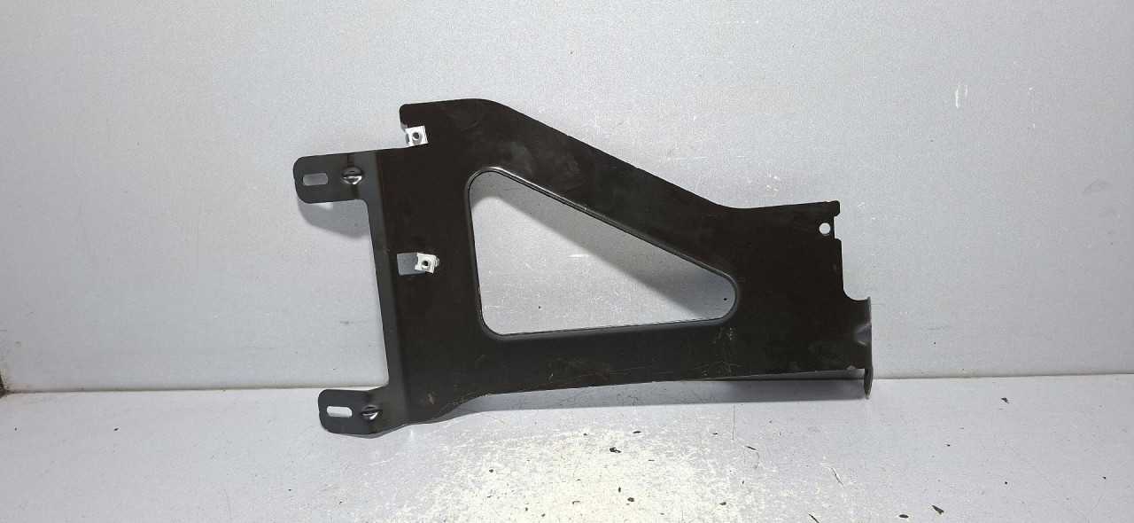 DIJELOVI NOSAC AUDI A4 (B8) > 12-15 8T0035464
