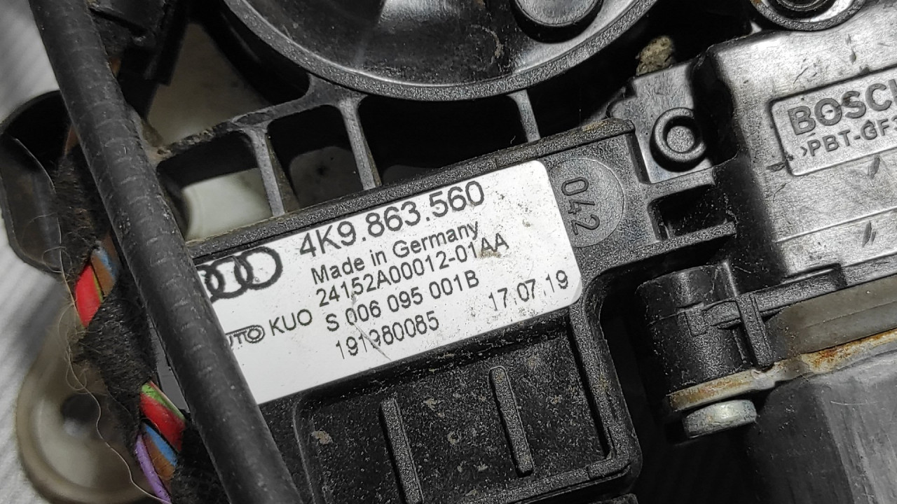 DIJELOVI MOTORIC GEPEKA AUDI A6 4K > 18- 4K9863560