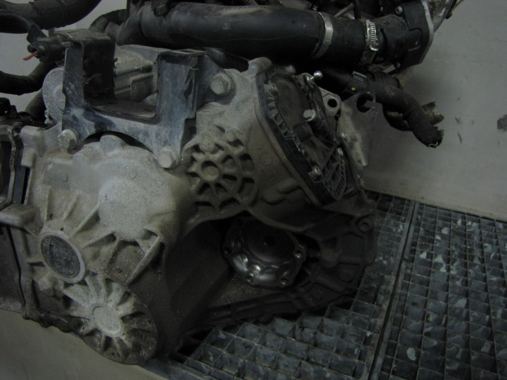 DIJELOVI ALNASER VW POLO > 09-14 CAYE 0AM911023L