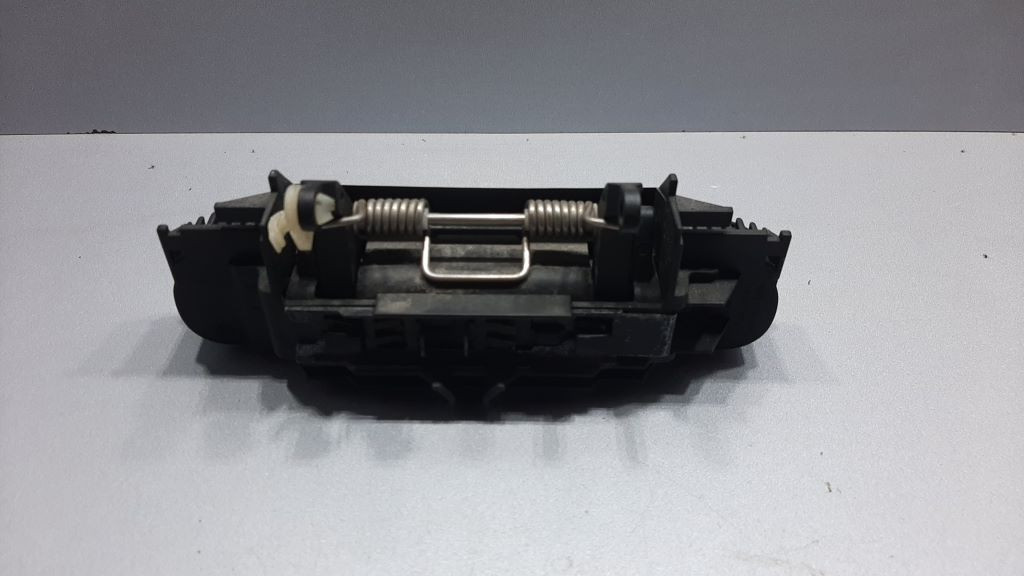RUCKA VRATA AUDI A4 (B6) > 00-04 4B0839885