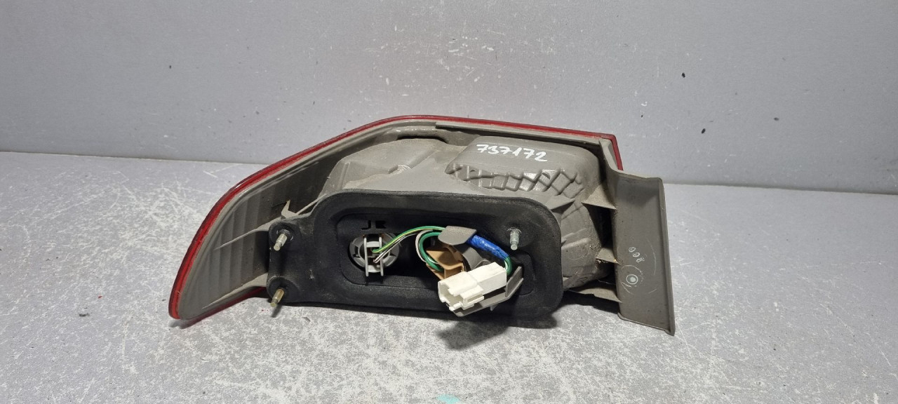 STOP SVJETLO TOYOTA CAMRY > 96-01 8155033210