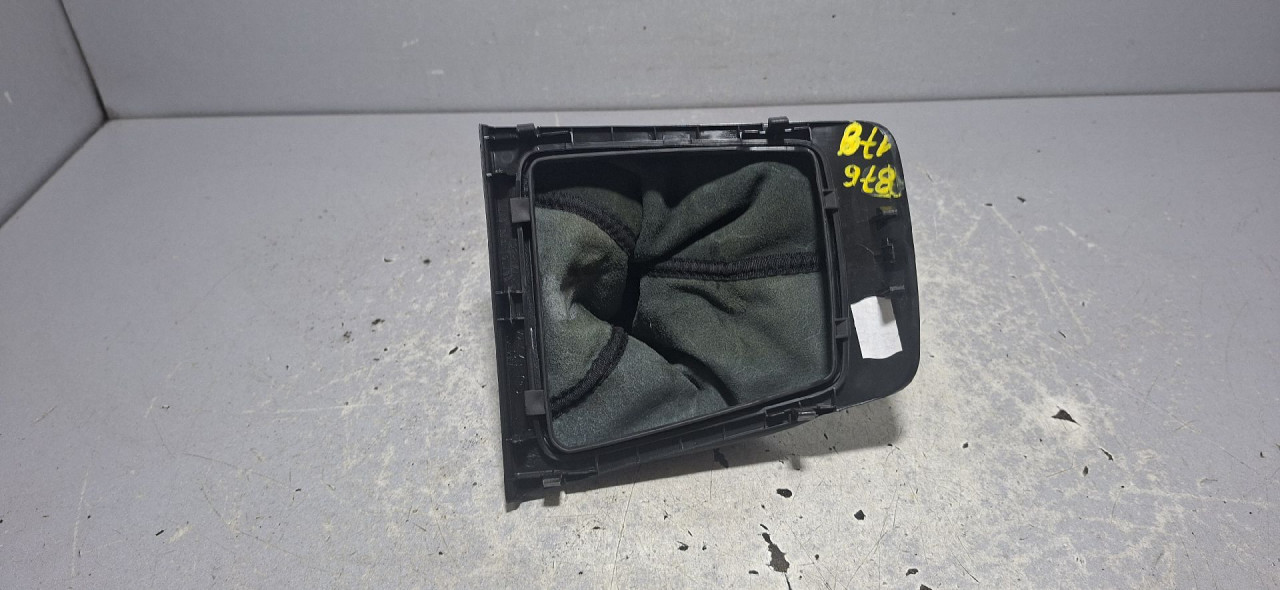 DIJELOVI RUCICA MJENJACA SKODA OCTAVIA > 04-08 1Z1863212