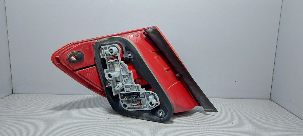 STOP SVJETLO MERCEDES C KLASA (W204/S204) > 07-10 20482