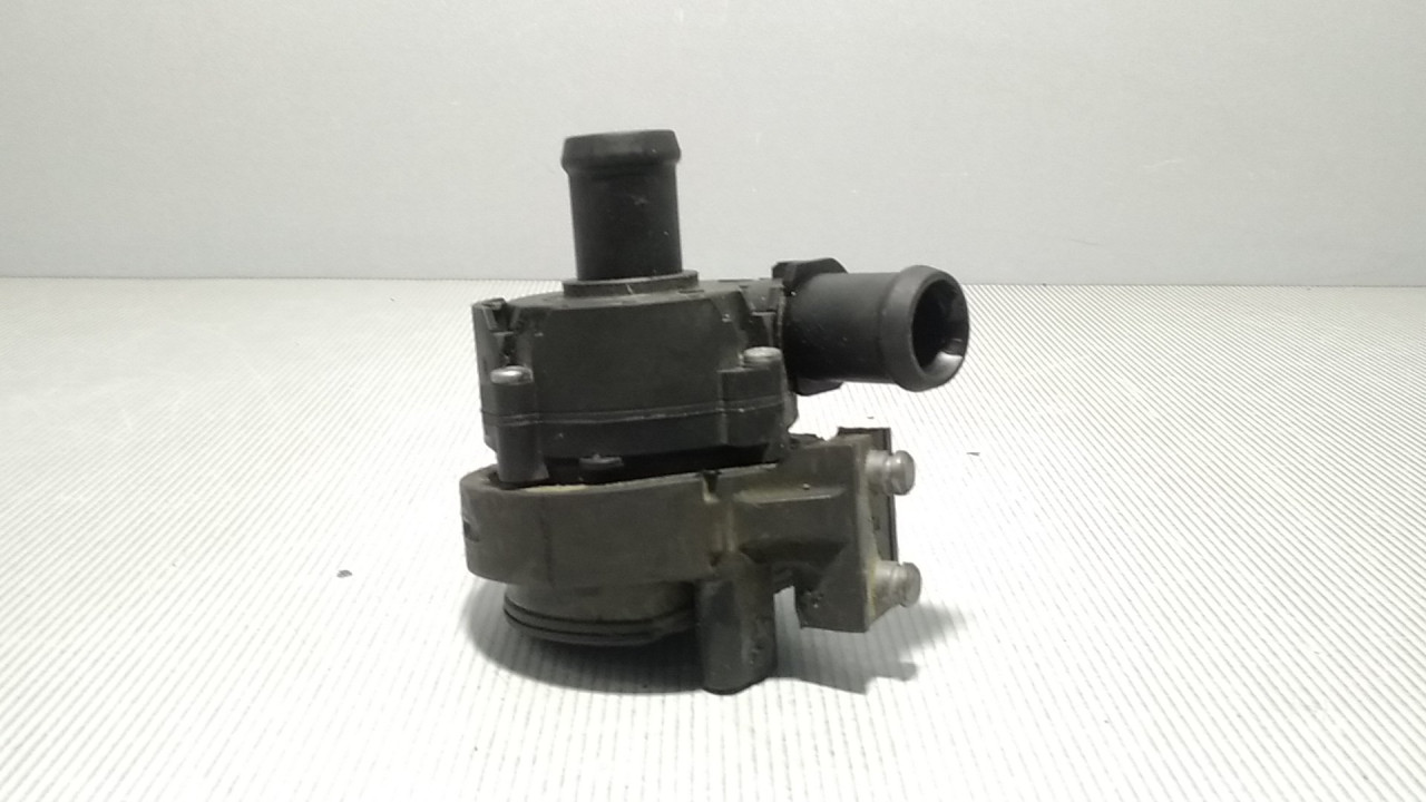 DIJELOVI PUMPA VODE VW GOLF 7 > 12-16 5G0965567