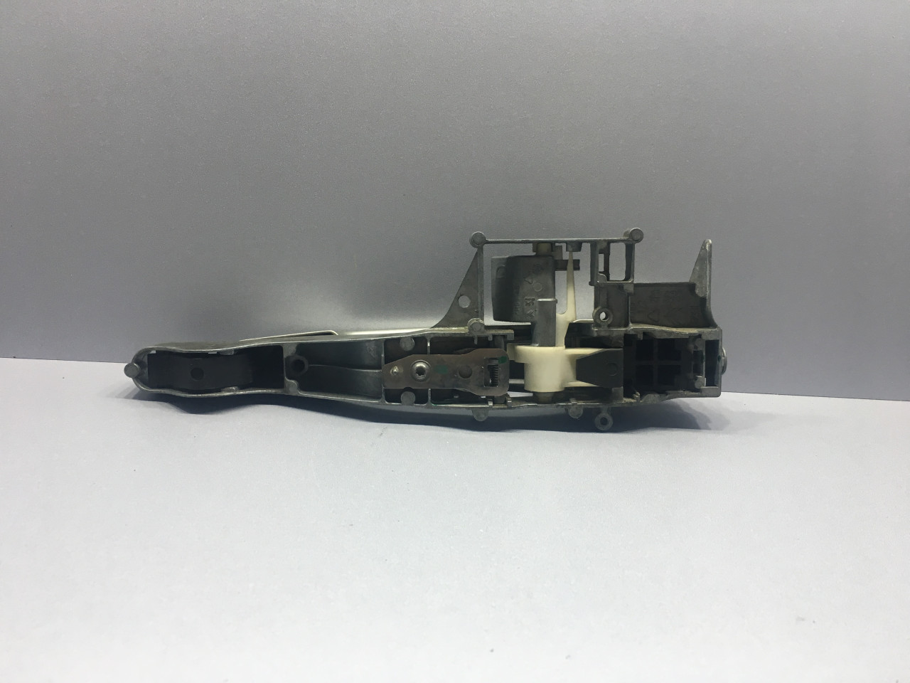 RUCKA VRATA PEUGEOT 207 > 09-12 9680168580