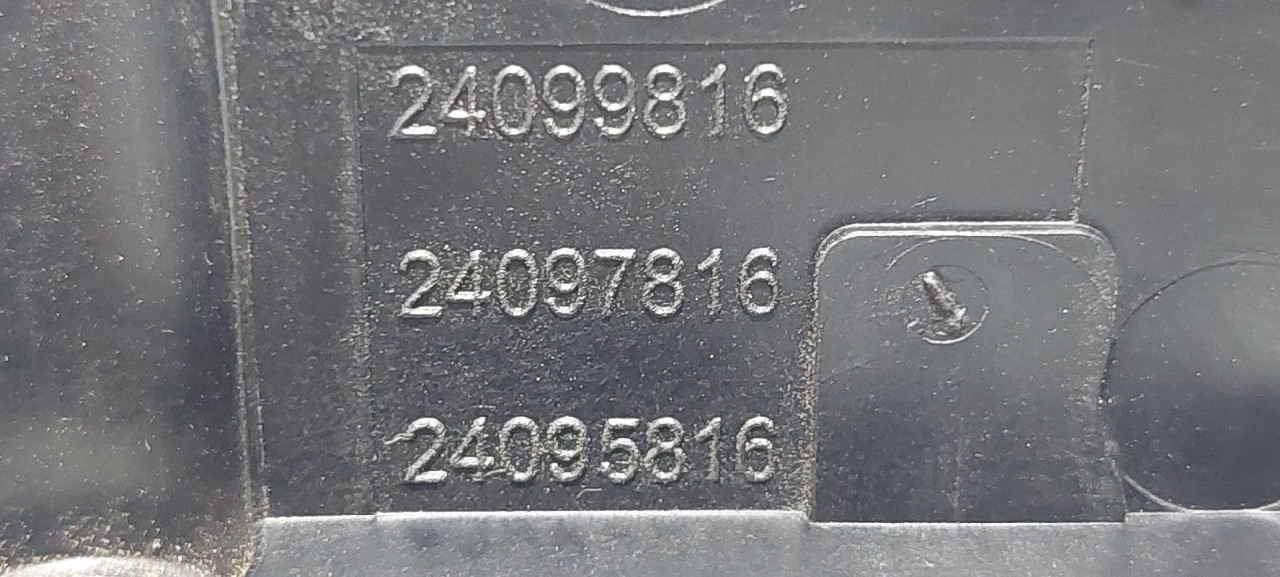 DIJELOVI BRAVA VRATA PEUGEOT 207 > 06-09 24099816