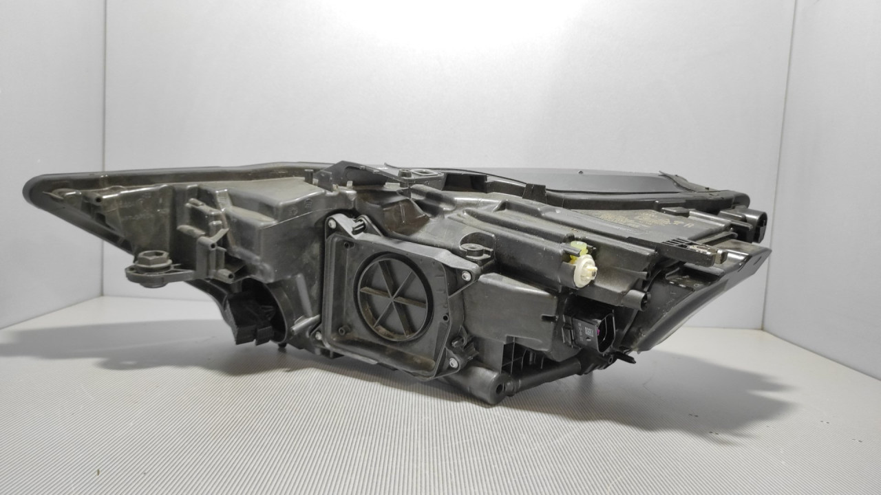 DIJELOVI FAR AUDI A6 4K > 18- 4K0941034