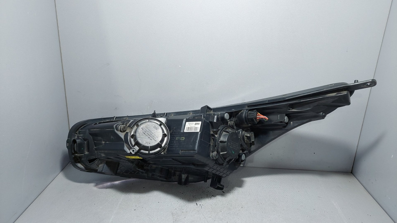DIJELOVI FAR OSTECEN KIA CEED > 18- 92102A2441