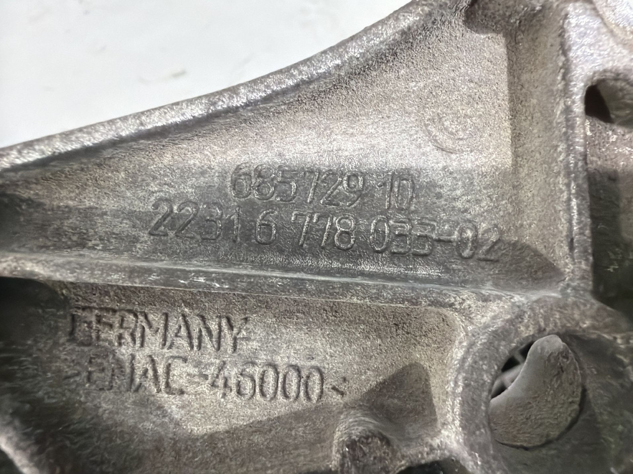 DIJELOVI NOSAC MJENJACA BMW X1 (E84) > 09-12 2.0 6778033