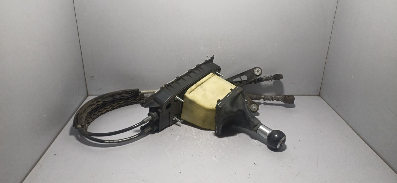 SALTEBLA AUDI A3 (8V1/8VA) > 12-16 5Q0711061E