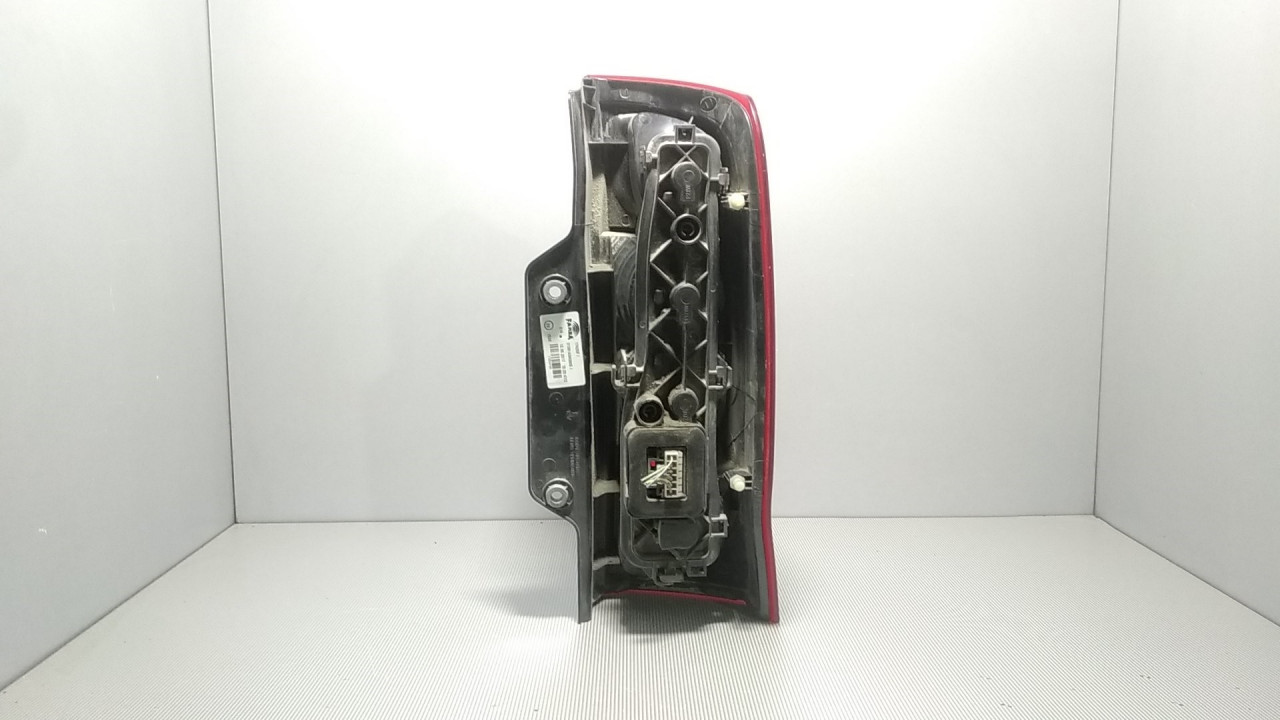 STOP SVJETLO FIAT QUBO > 08-16 01391434080E