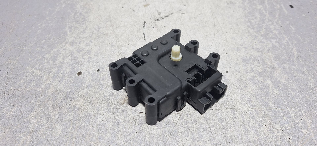 DIJELOVI MOTORIC KLAPNE MAZDA CX5 > 15-17