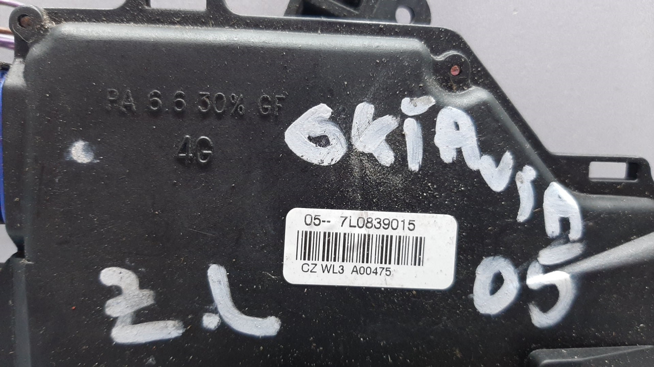 BRAVA VRATA SKODA OCTAVIA > 04-08 7L0829015